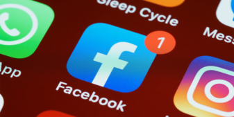 Facebook app smartphone