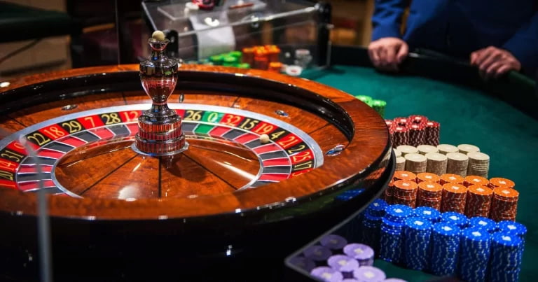 Tham gia Roulette người chơi chỉ cần đặt cược dự đoán kết quả